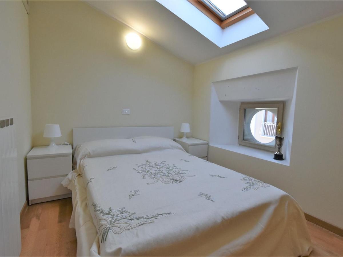 Apartment Duomo Mansarda By Interhome Iseo Exterior foto